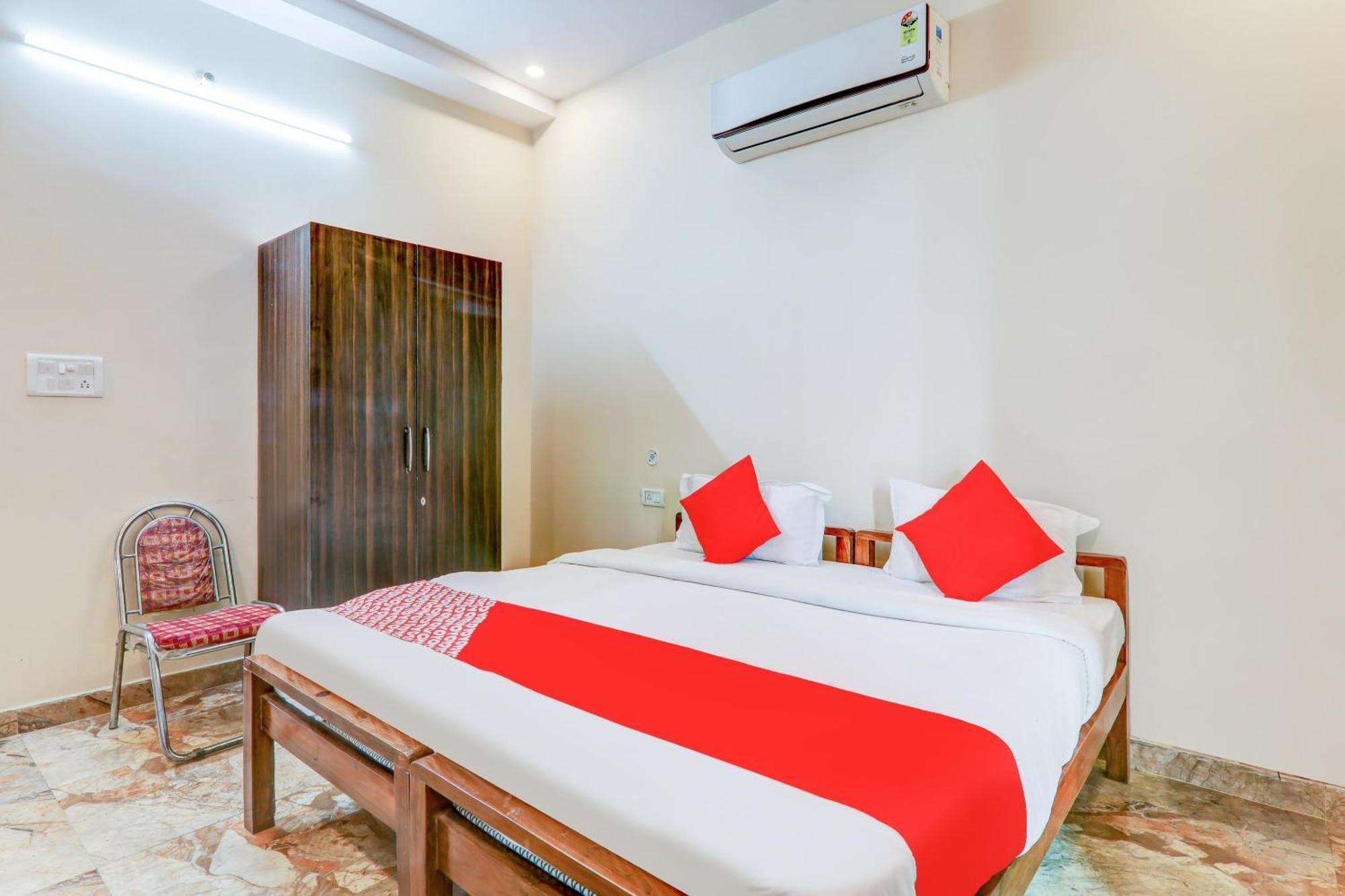 Oyo Flagship Raghuvar Palace Hotel Лакнау Екстериор снимка